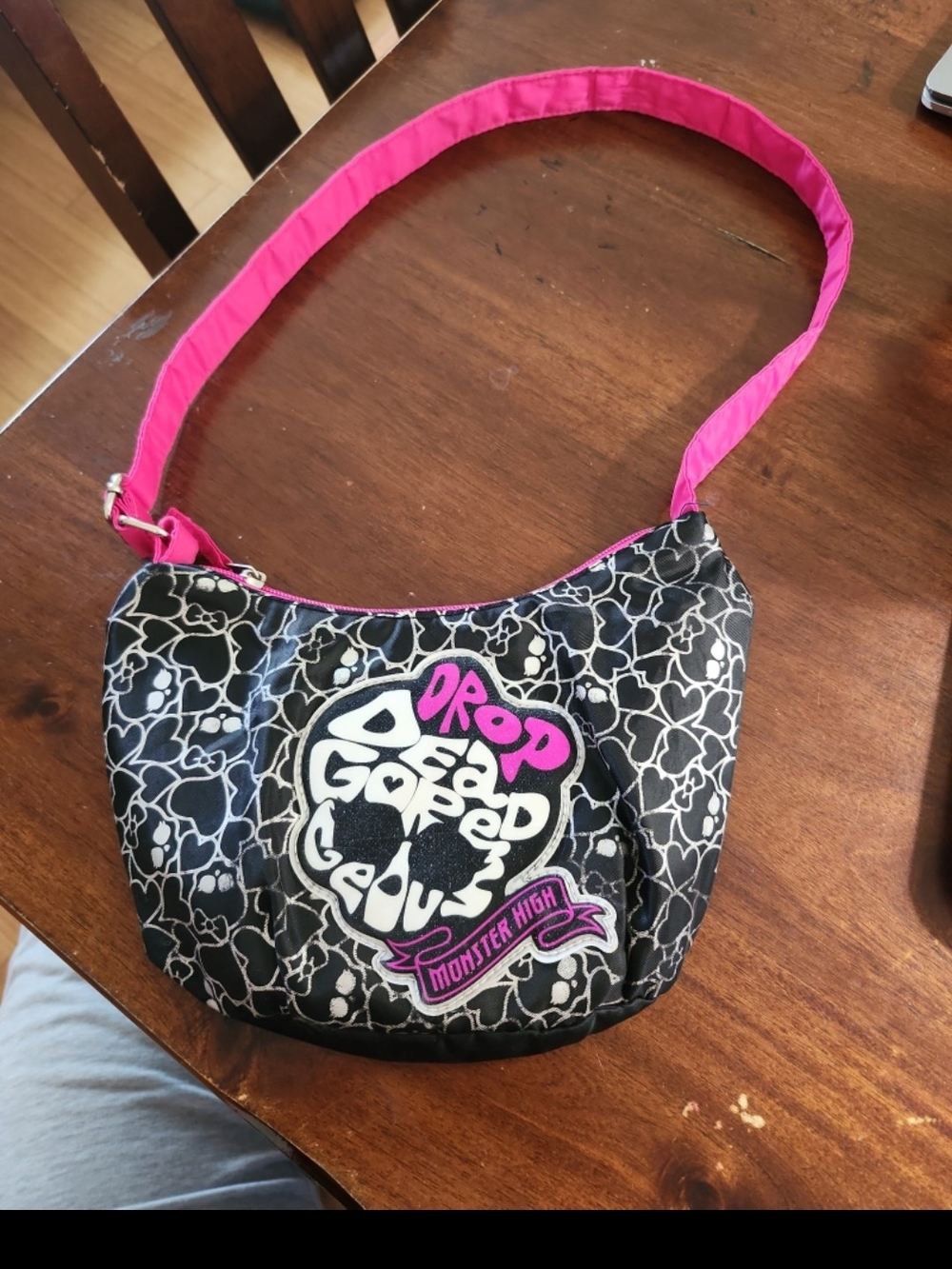 Vtg y2k Monster High Drop Dead Gorgeous mini bag purse skulls